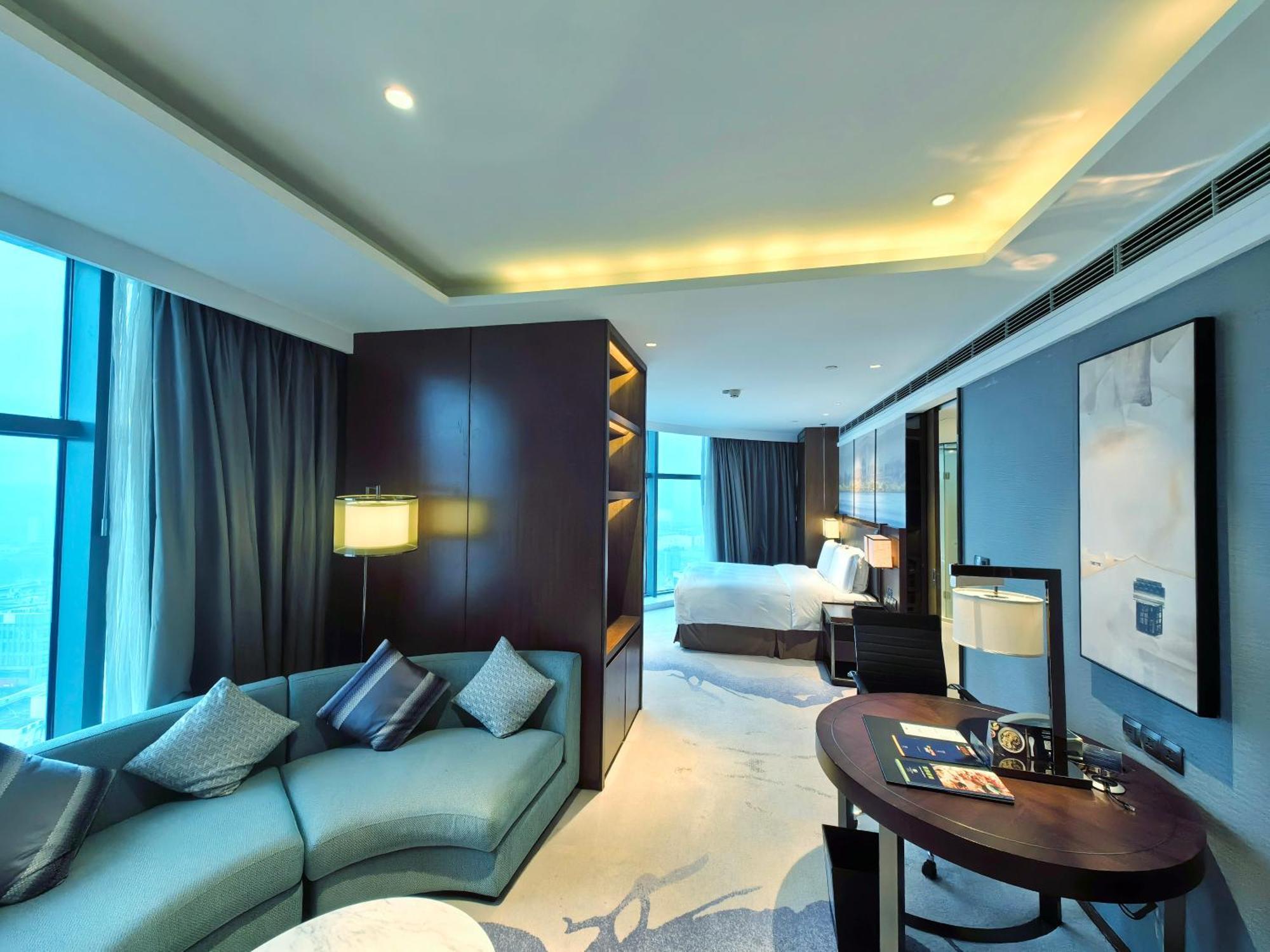 Отель Doubletree By Hilton Ningbo Beilun Экстерьер фото